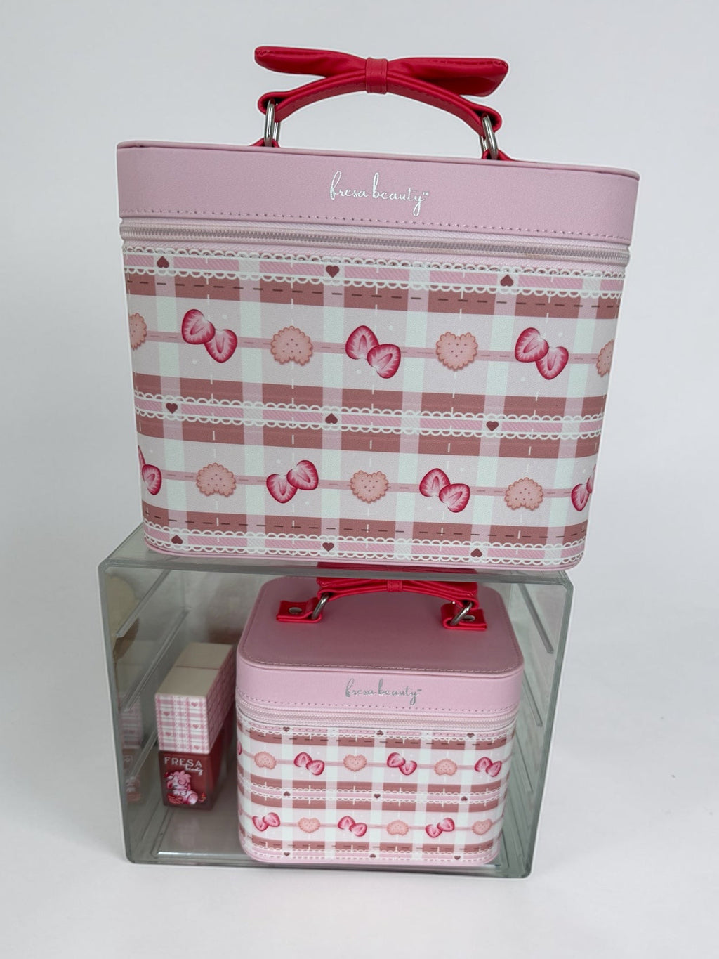 Grandeur Berry Biscuit Case