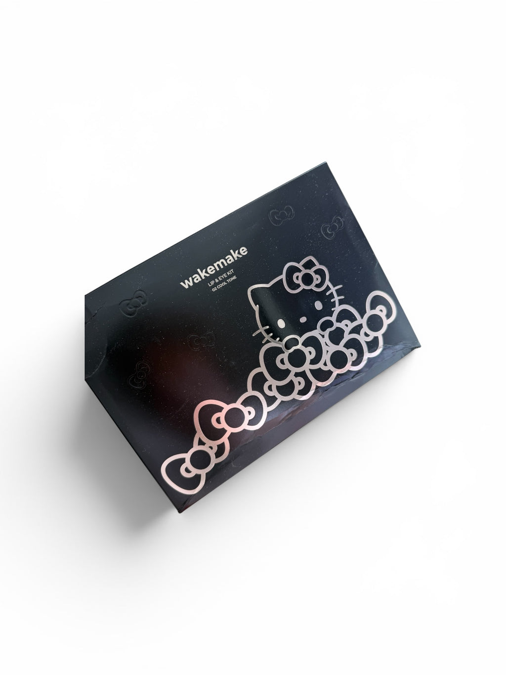 Wakemake x Hello Kitty Cool-Toned Collab Set