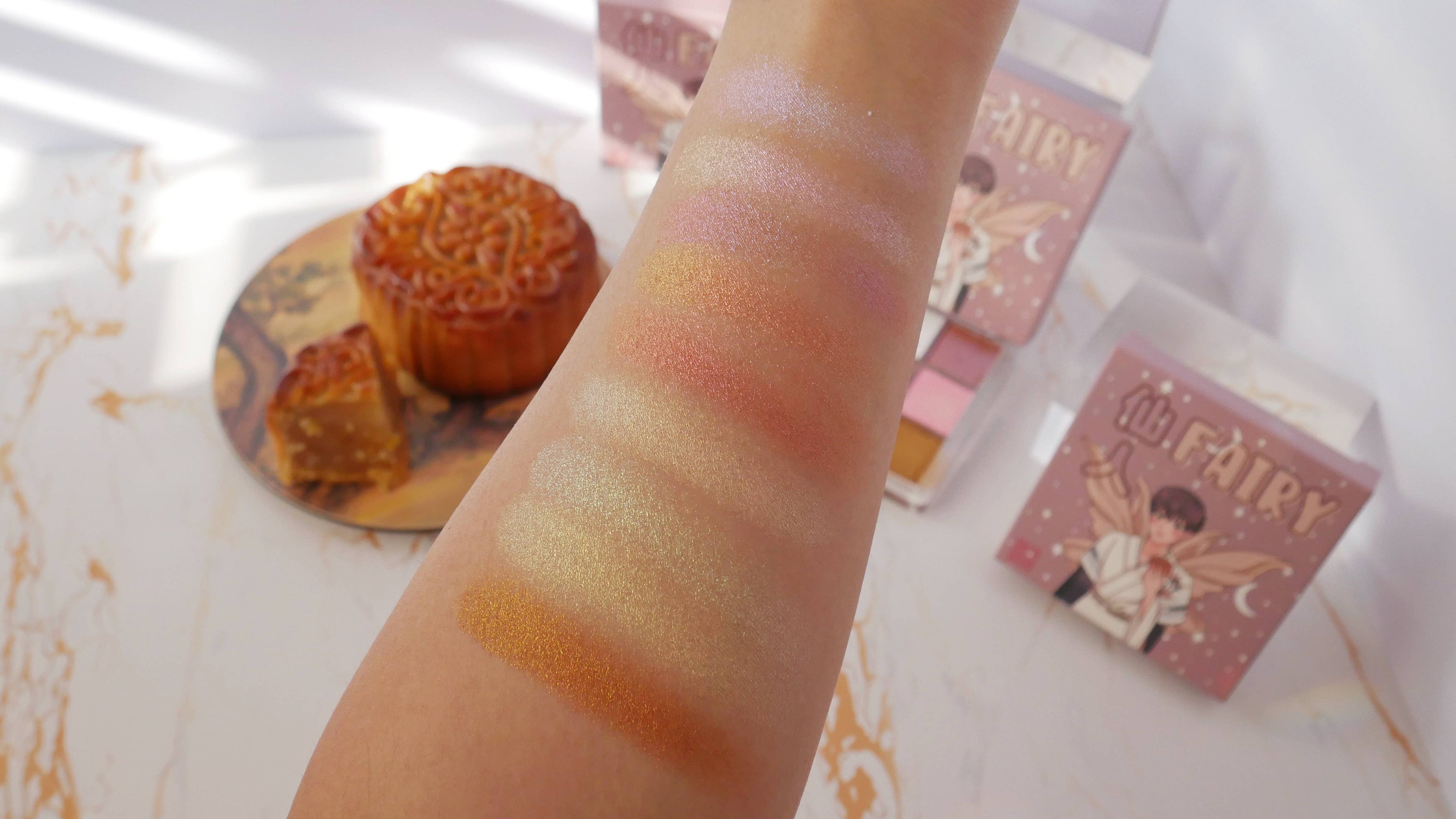 Douyin Fairy Boy Midautumn Duochrome Eyeshadow Palette